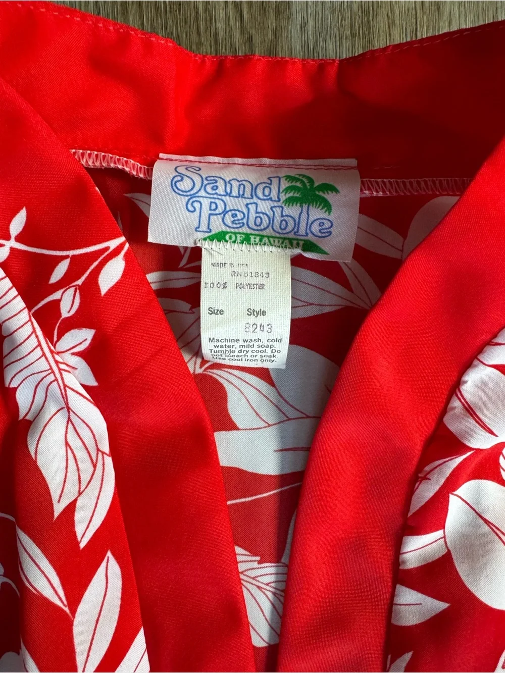 Vintage Hawaiian Kimono Style Top Red Floral - Picture 3 of 4